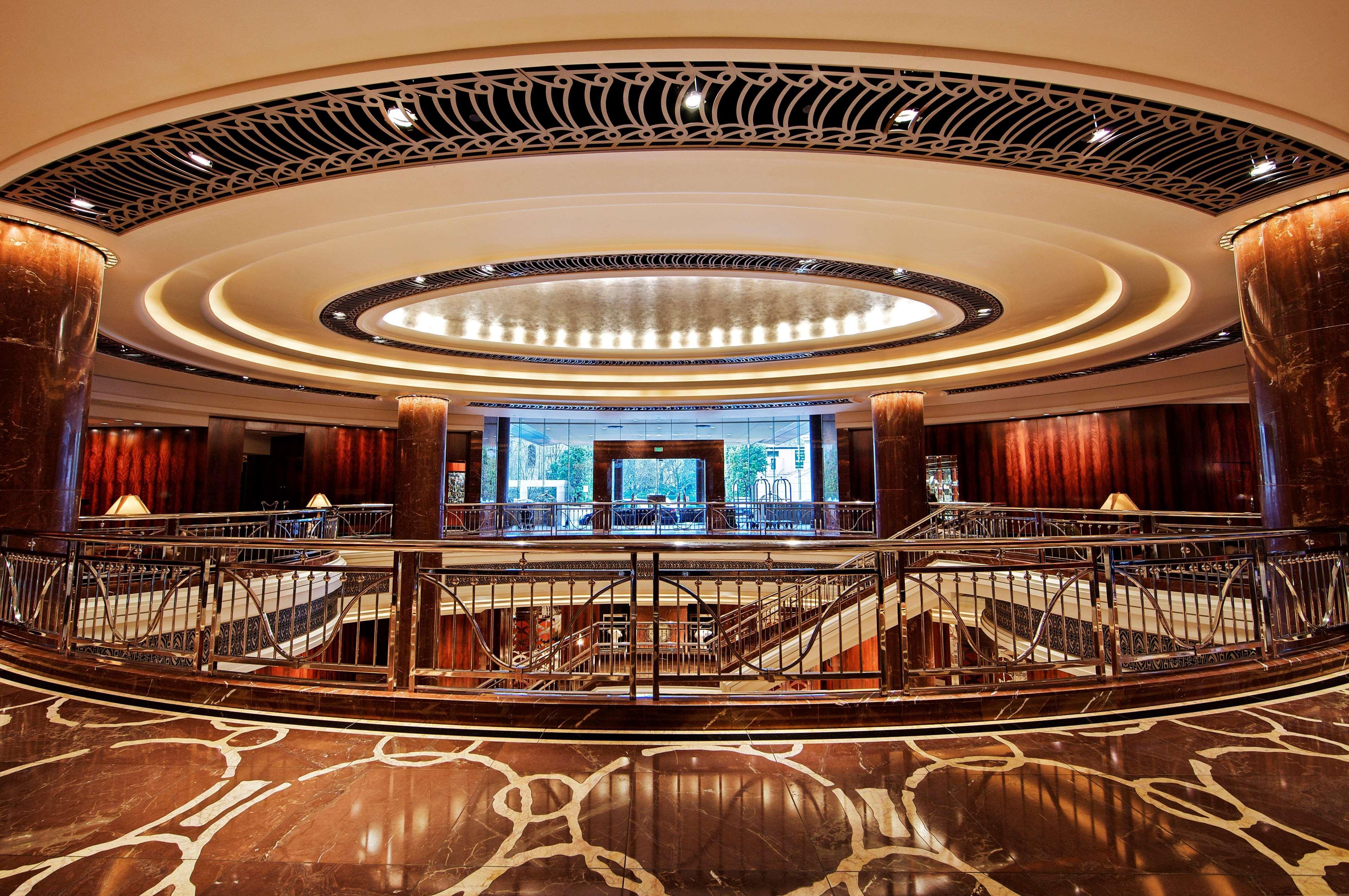 מלון Park Hyatt מלבורן מראה חיצוני תמונה The lobby of the Ritz-Carlton, Dubai