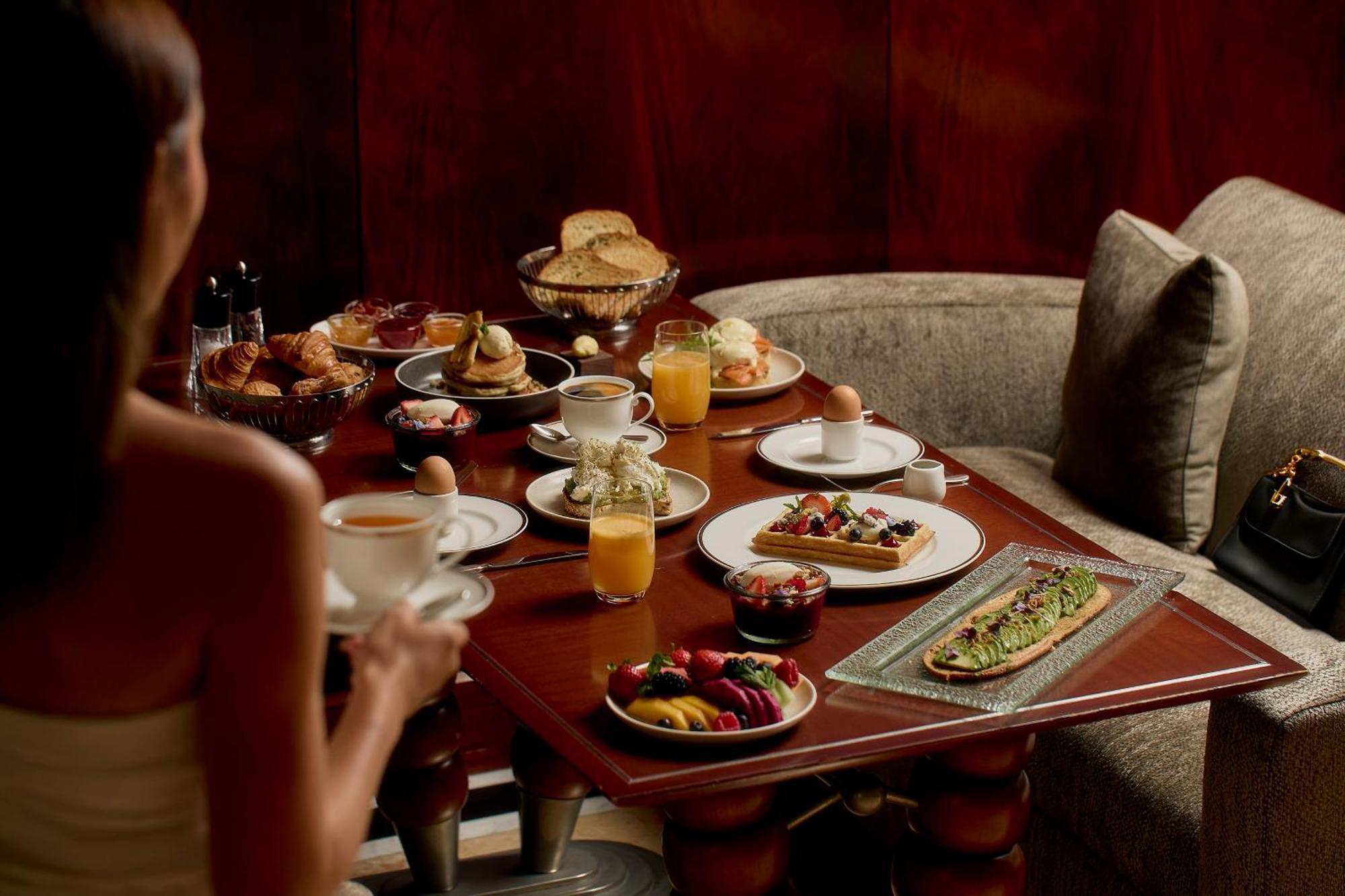 מלון Park Hyatt מלבורן מראה חיצוני תמונה Breakfast at the Mandarin Oriental, Hong Kong