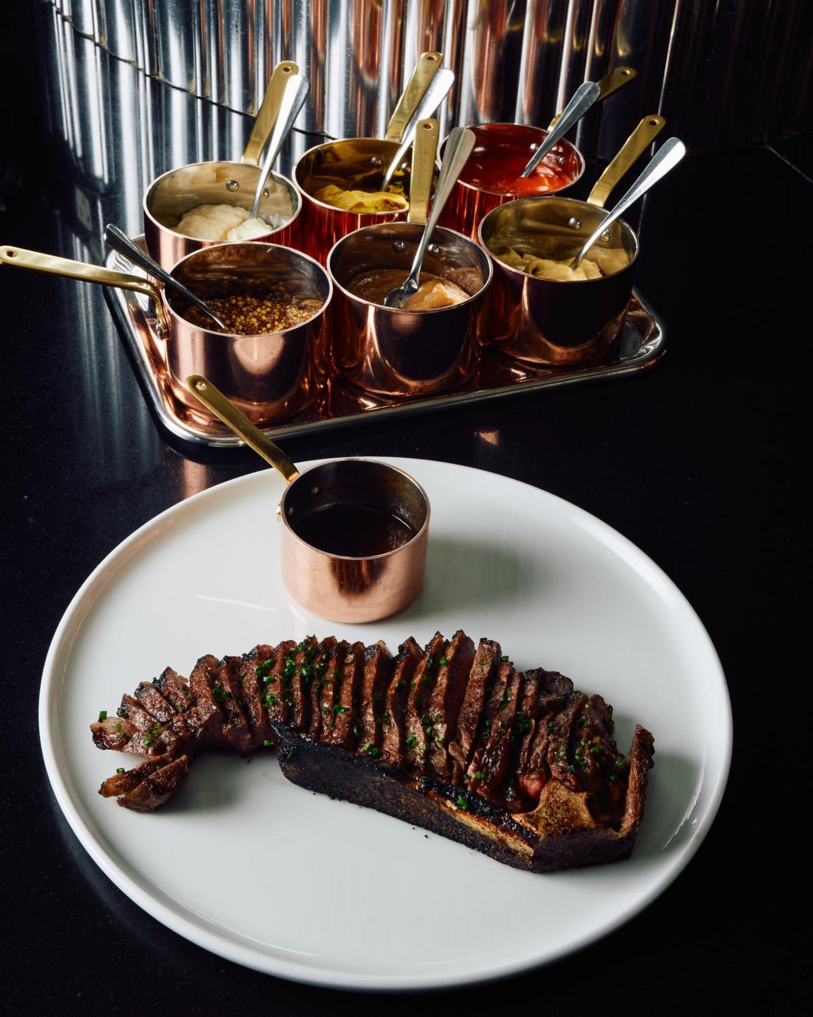 מלון Park Hyatt מלבורן מראה חיצוני תמונה A steak at the restaurant