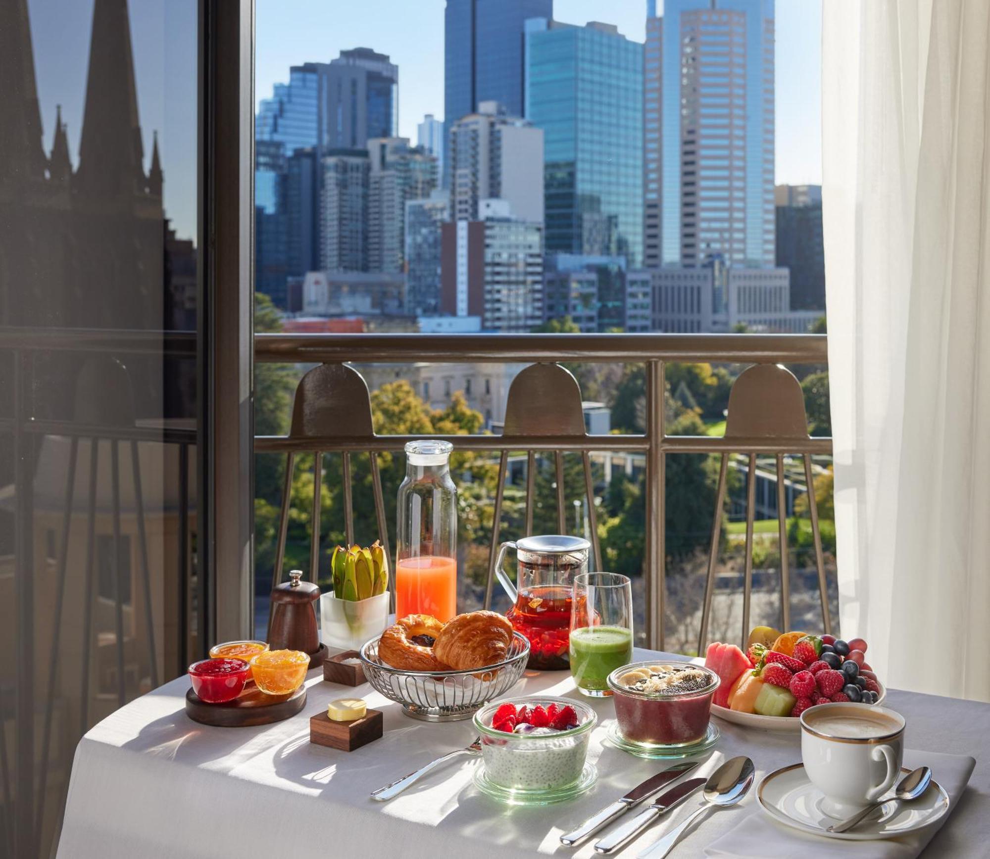 מלון Park Hyatt מלבורן מראה חיצוני תמונה Breakfast at the Hotel
