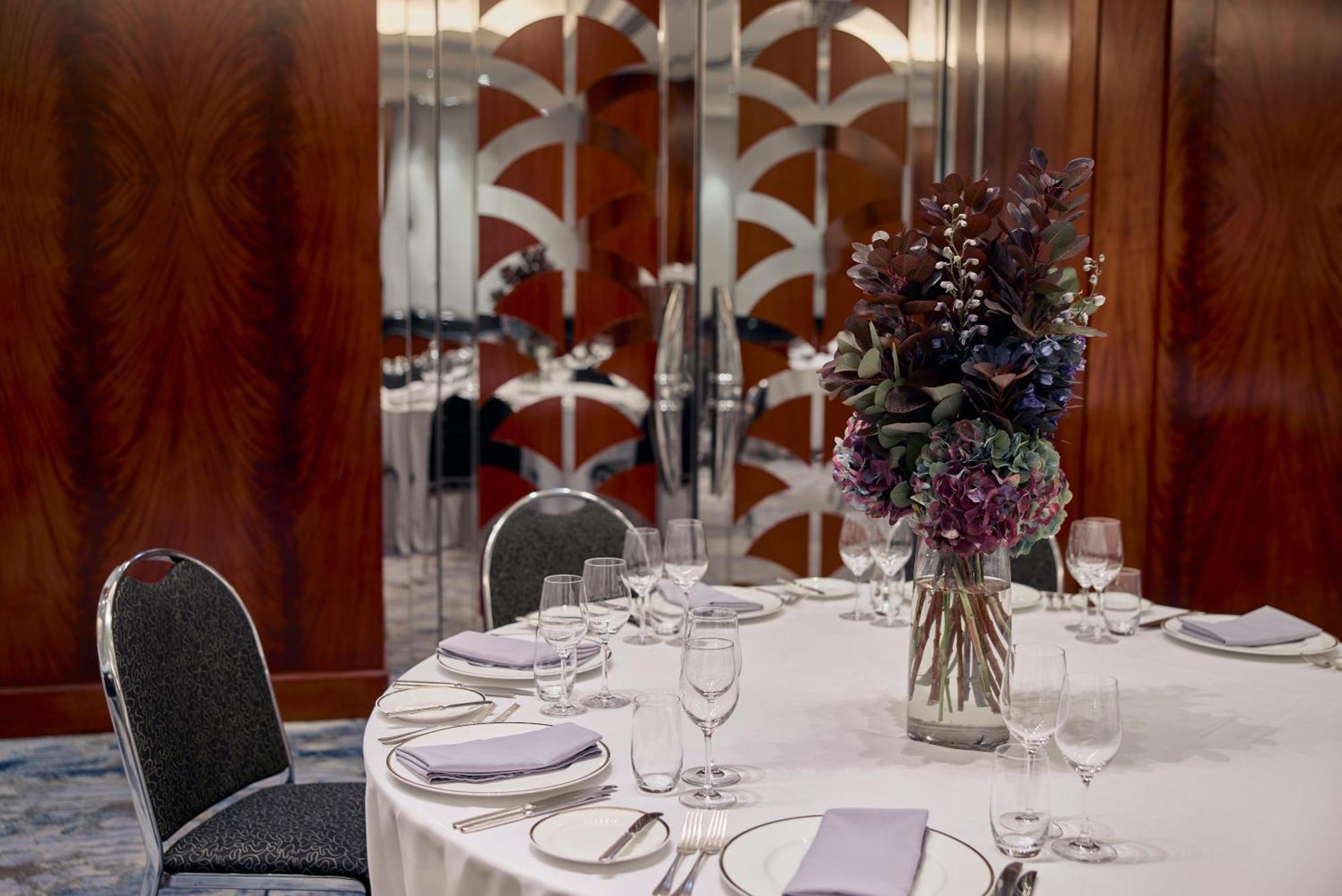 מלון Park Hyatt מלבורן מראה חיצוני תמונה The interior of the restaurant