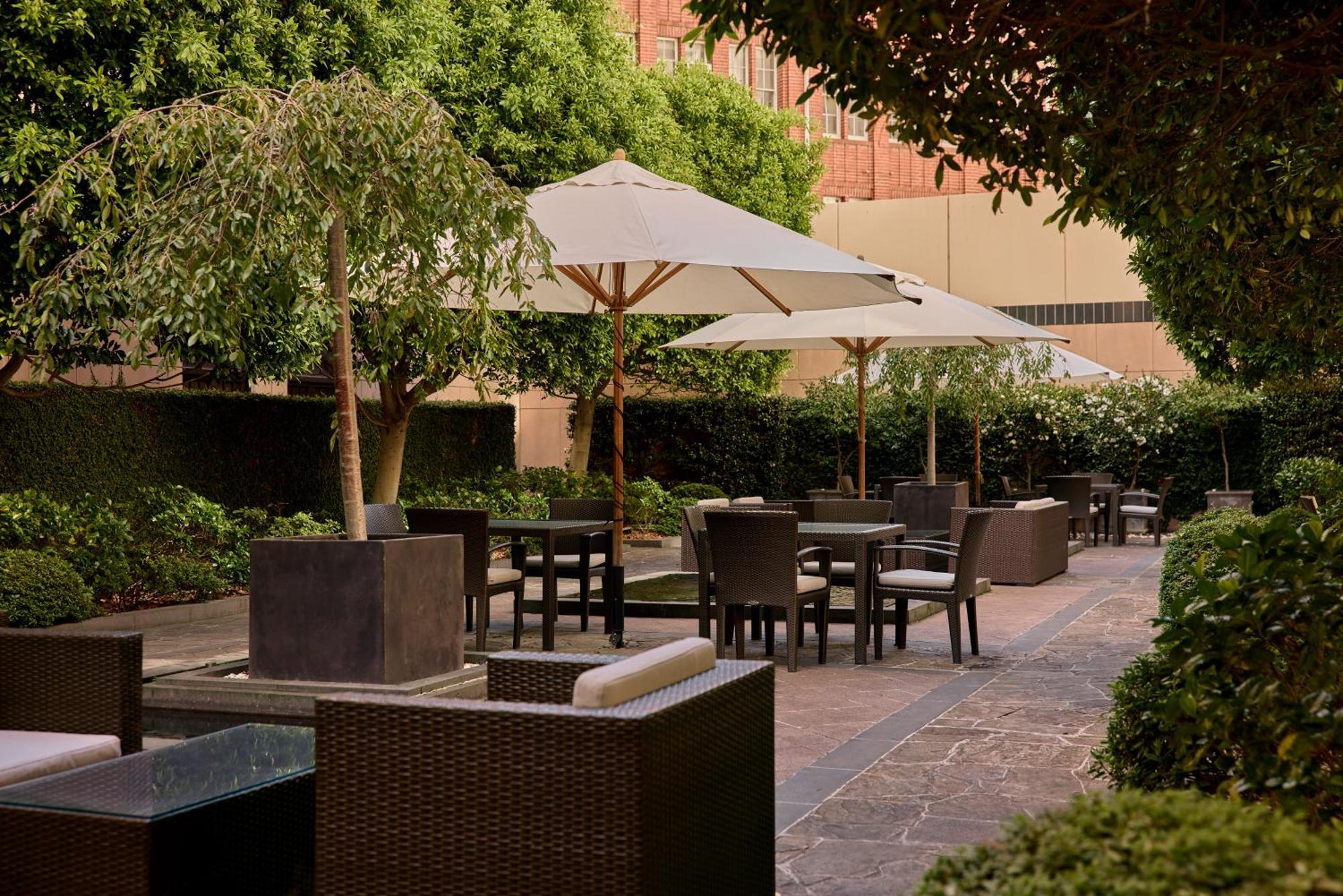 מלון Park Hyatt מלבורן מראה חיצוני תמונה The hotel's garden